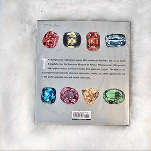 Other - Gems & Crystals Book Other - Gems & Crystals Book